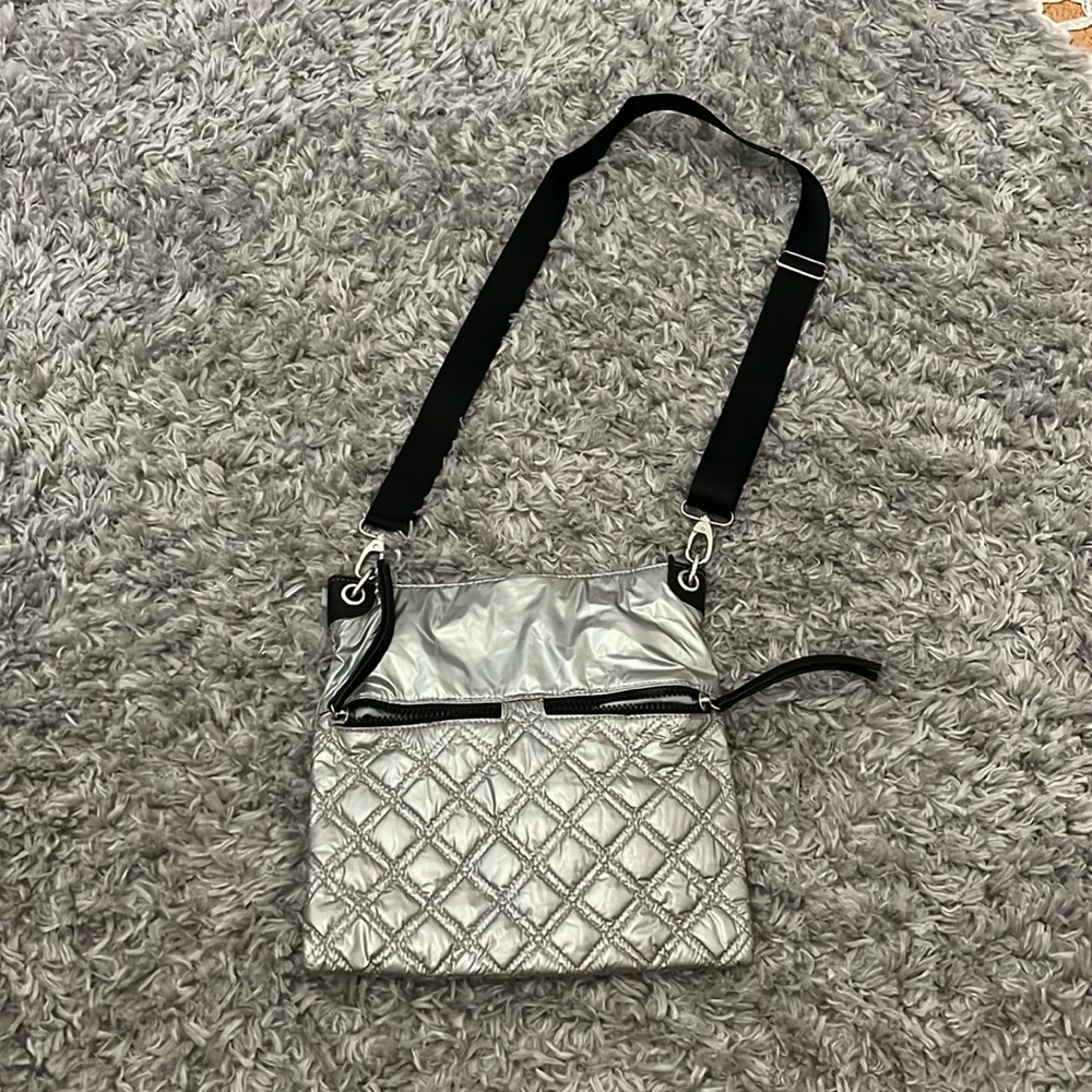 Sondra Roberts Squared silver quilted crossbody bag. Great for travel